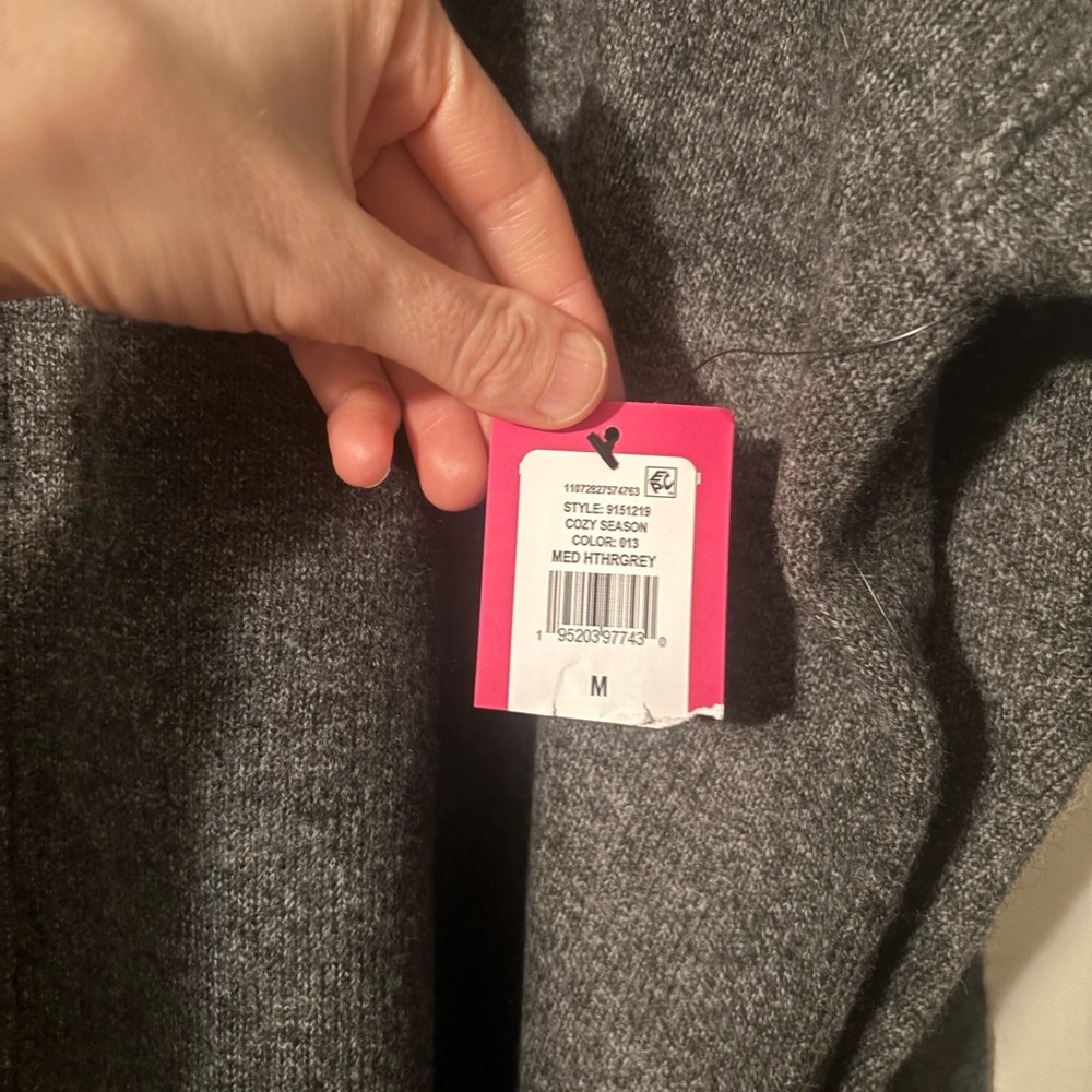NWT Vince Camuto Exposed Seam Crewneck Sweater in Enigma Grey - Medium - Picture 3 of 5